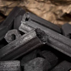 Big Green EggPre-Seasoned Cast Iron Sauce Pot + Basting Brush