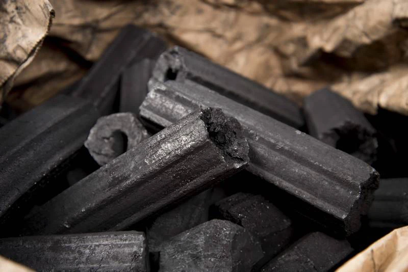 Big Green EggPre-Seasoned Cast Iron Sauce Pot + Basting Brush 3 Big Green EggPre-Seasoned Cast Iron Sauce Pot + Basting Brush